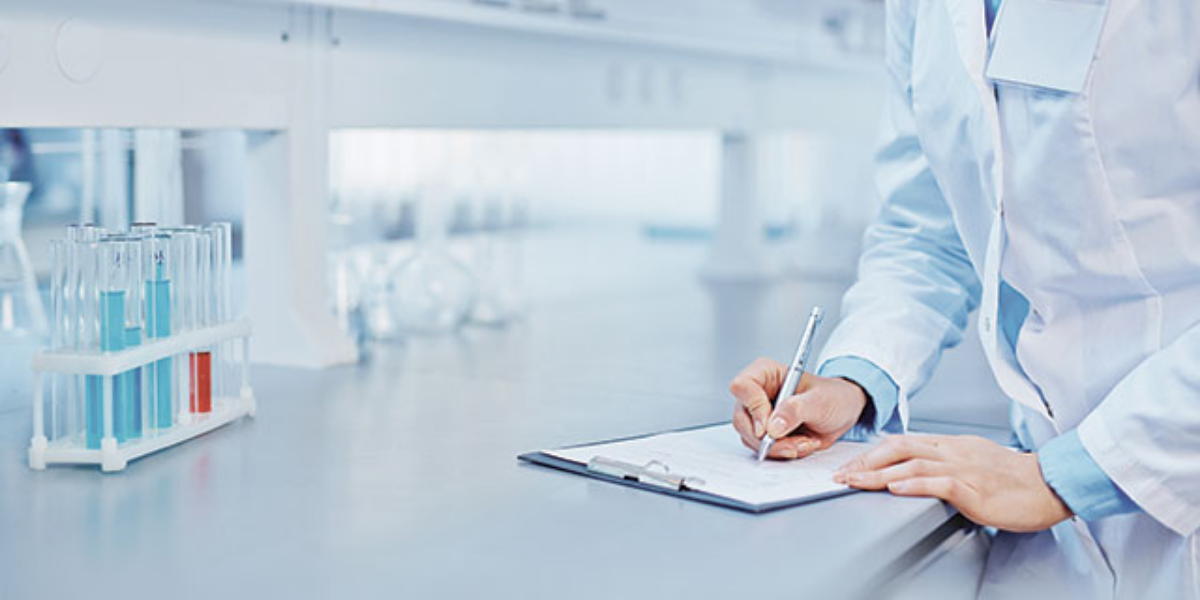 Gestion du service clients : Quels sont les besoins des laboratoires ?